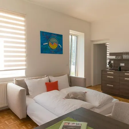 Zur Schmied'n Apartment *